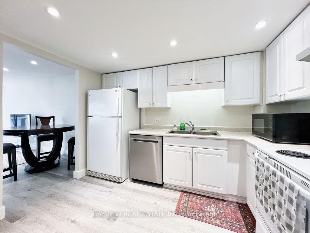 65 Harbour Square Unit 3205 photo 12
