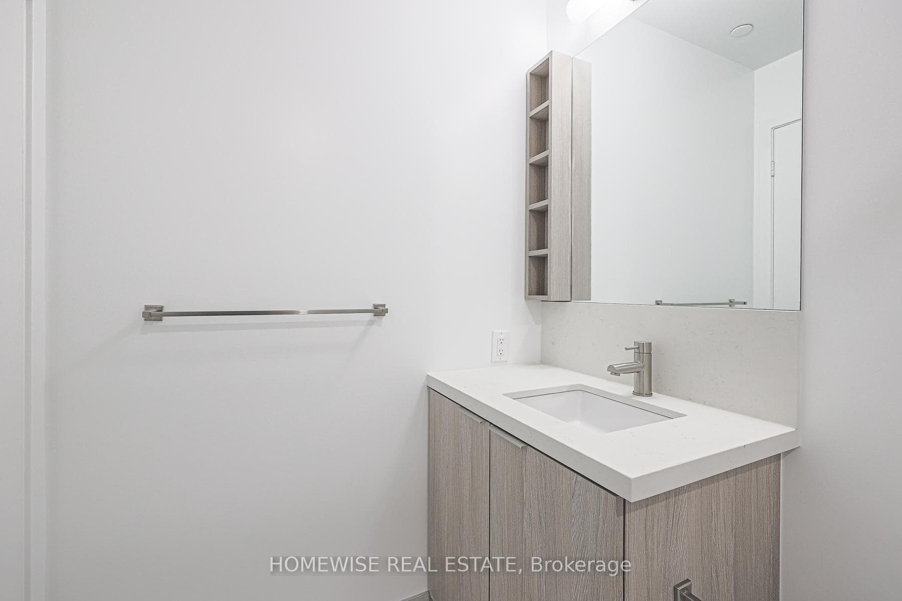 2020 Bathurst Street Unit 1605 photo 13