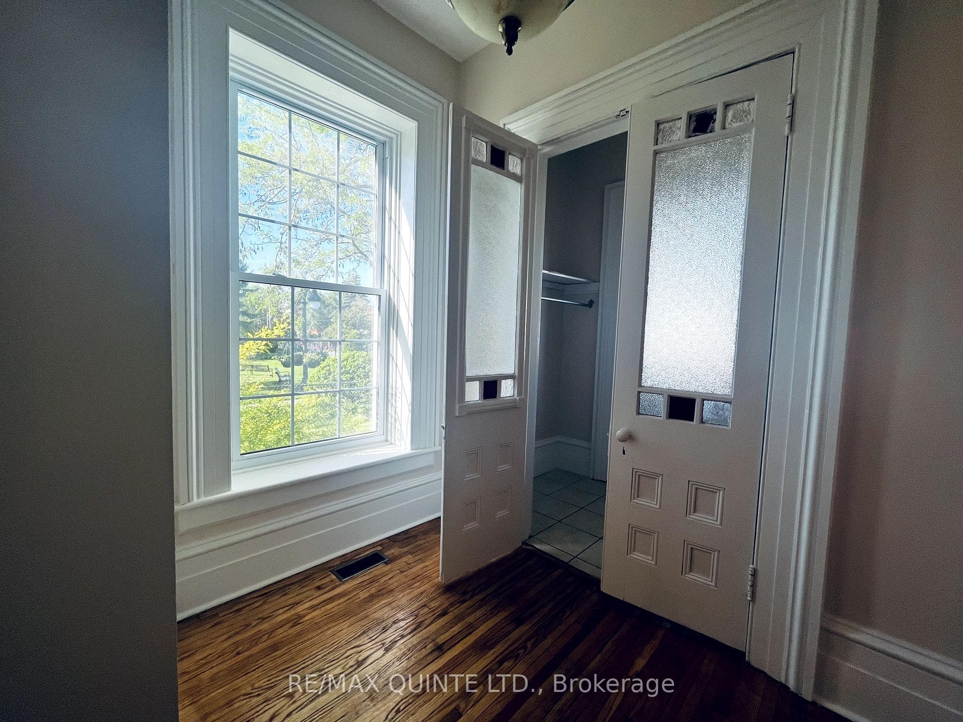 foyer main