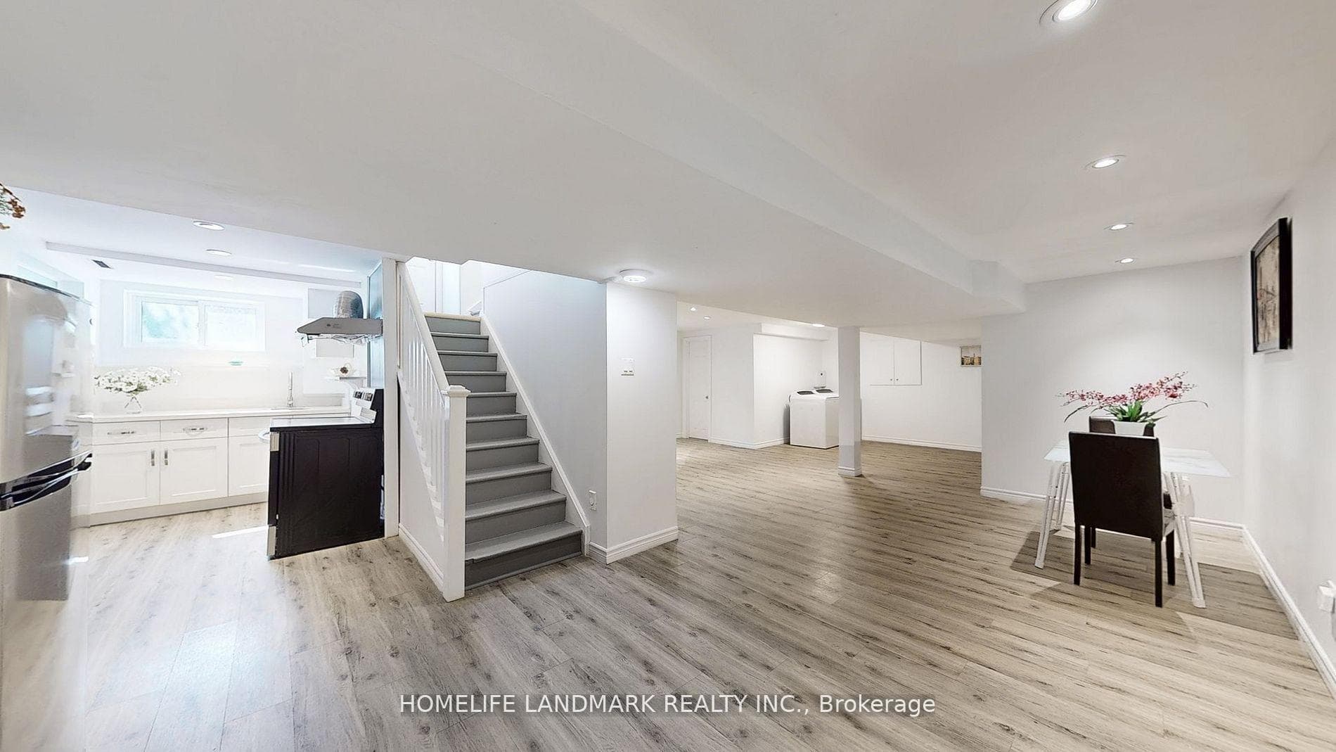 11 Uplands Avenue Unit Basement photo 8