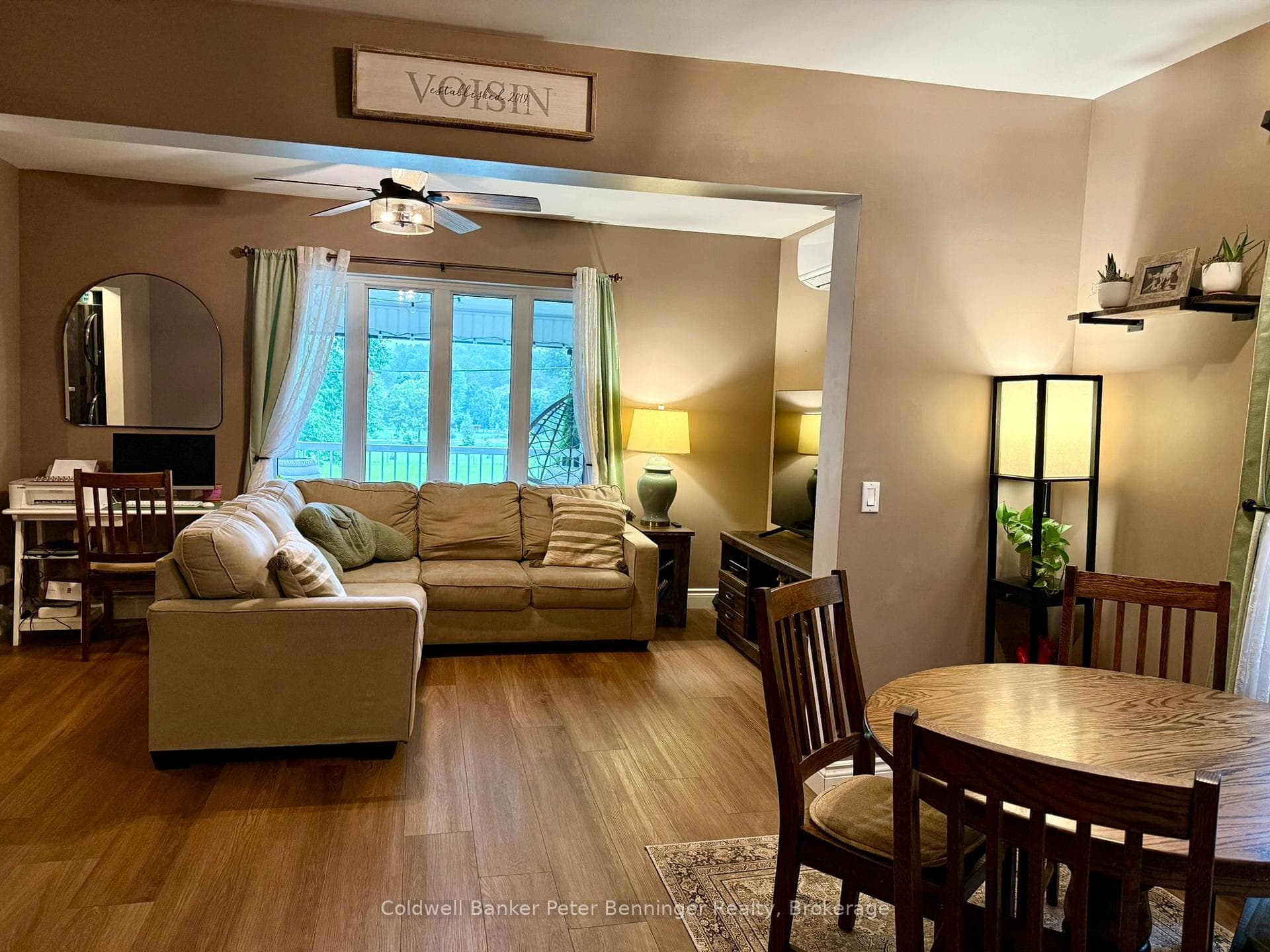 Dinning/Livingroom