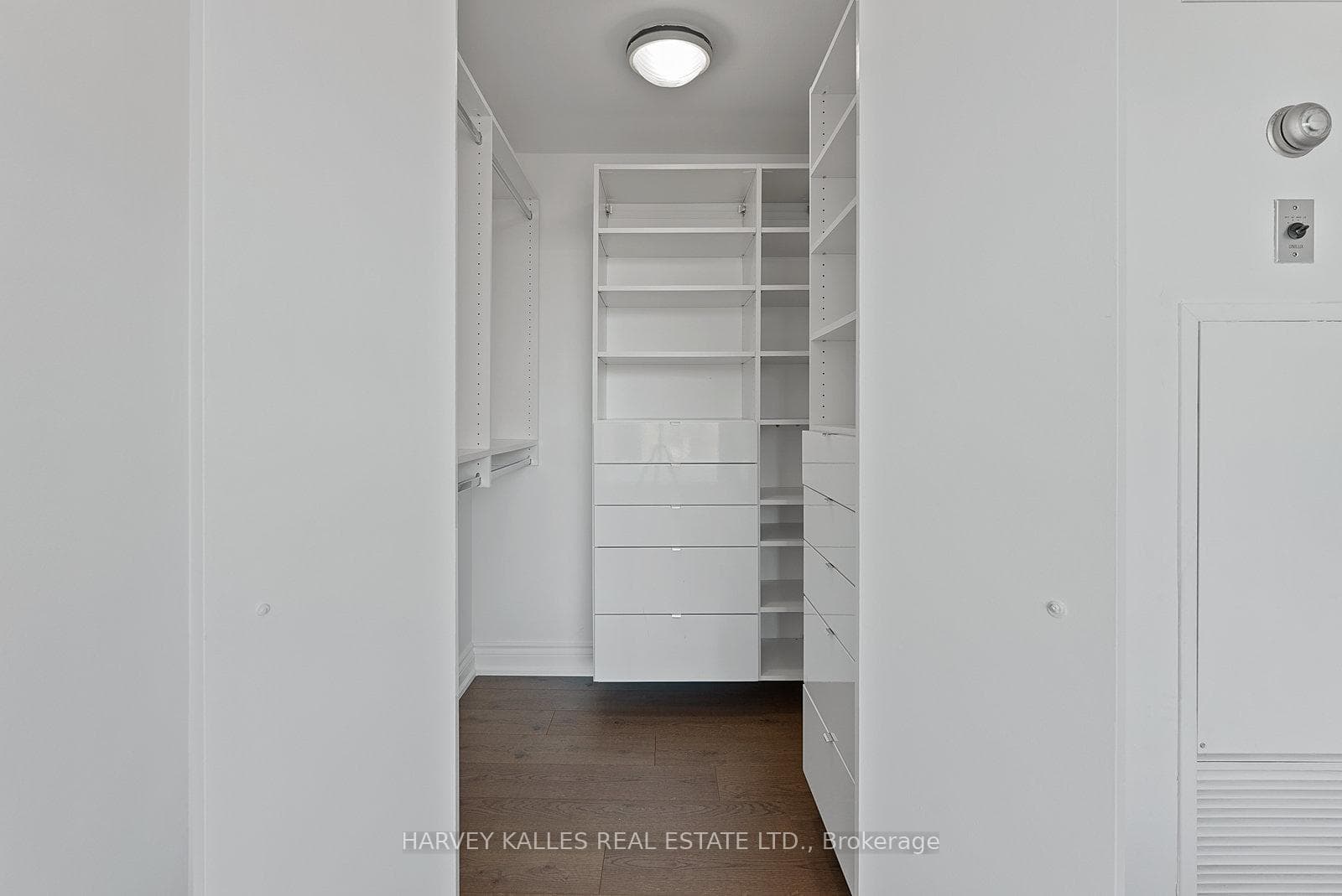 77 Avenue Road Unit 401 photo 31