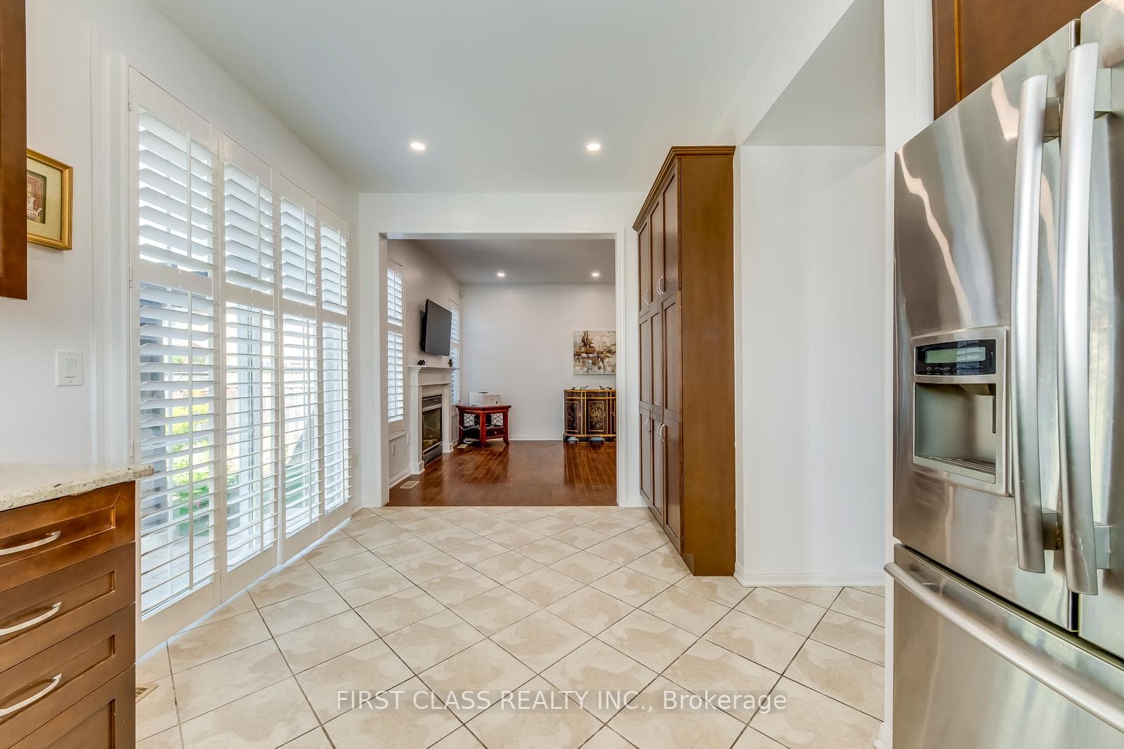 720 Savoline Boulevard photo 17