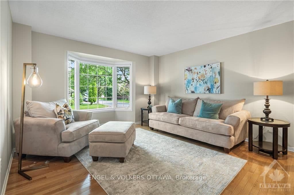 20 SPALDING Avenue photo 2
