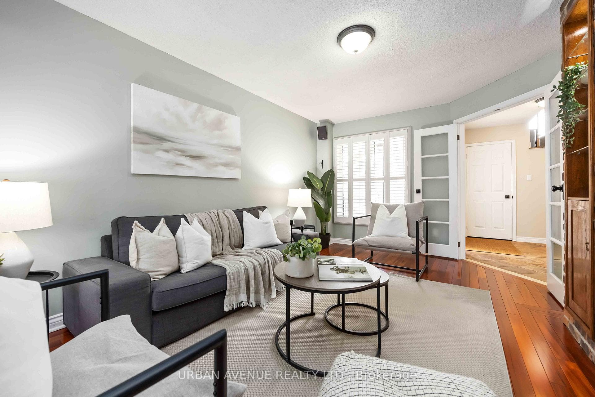 711 Cowan Circle photo 6
