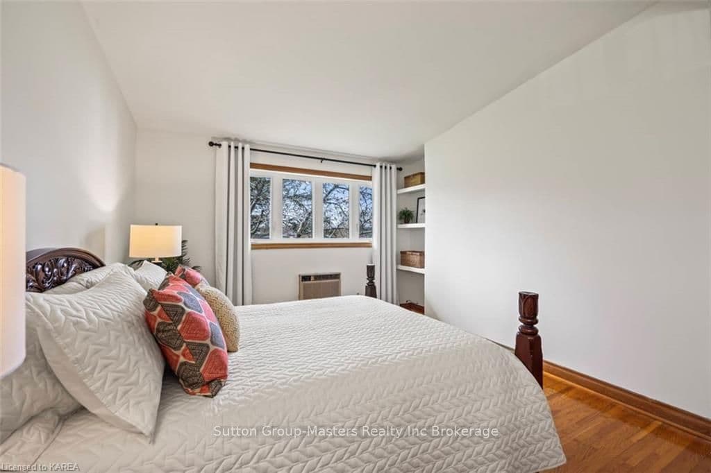 2353 MCIVOR Road photo 20