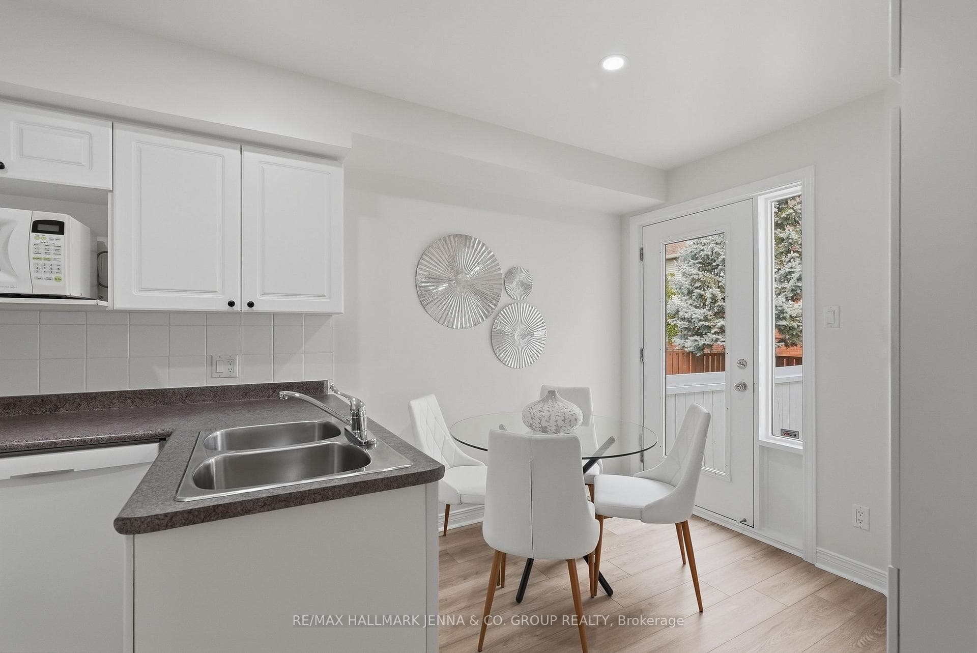 3 Redding Way photo 16