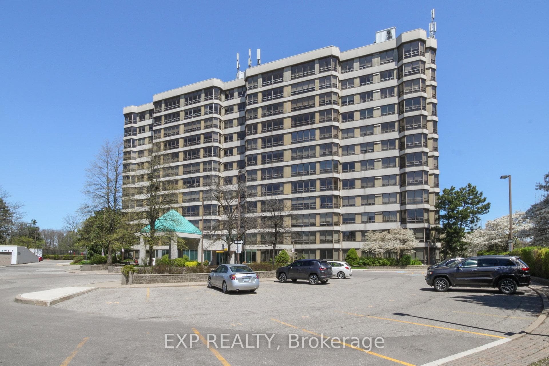 310 Mill Street Unit 811 photo 37