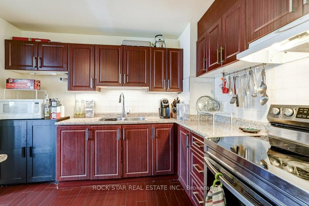 10 Sunny Glenway Unit 1711 photo 14