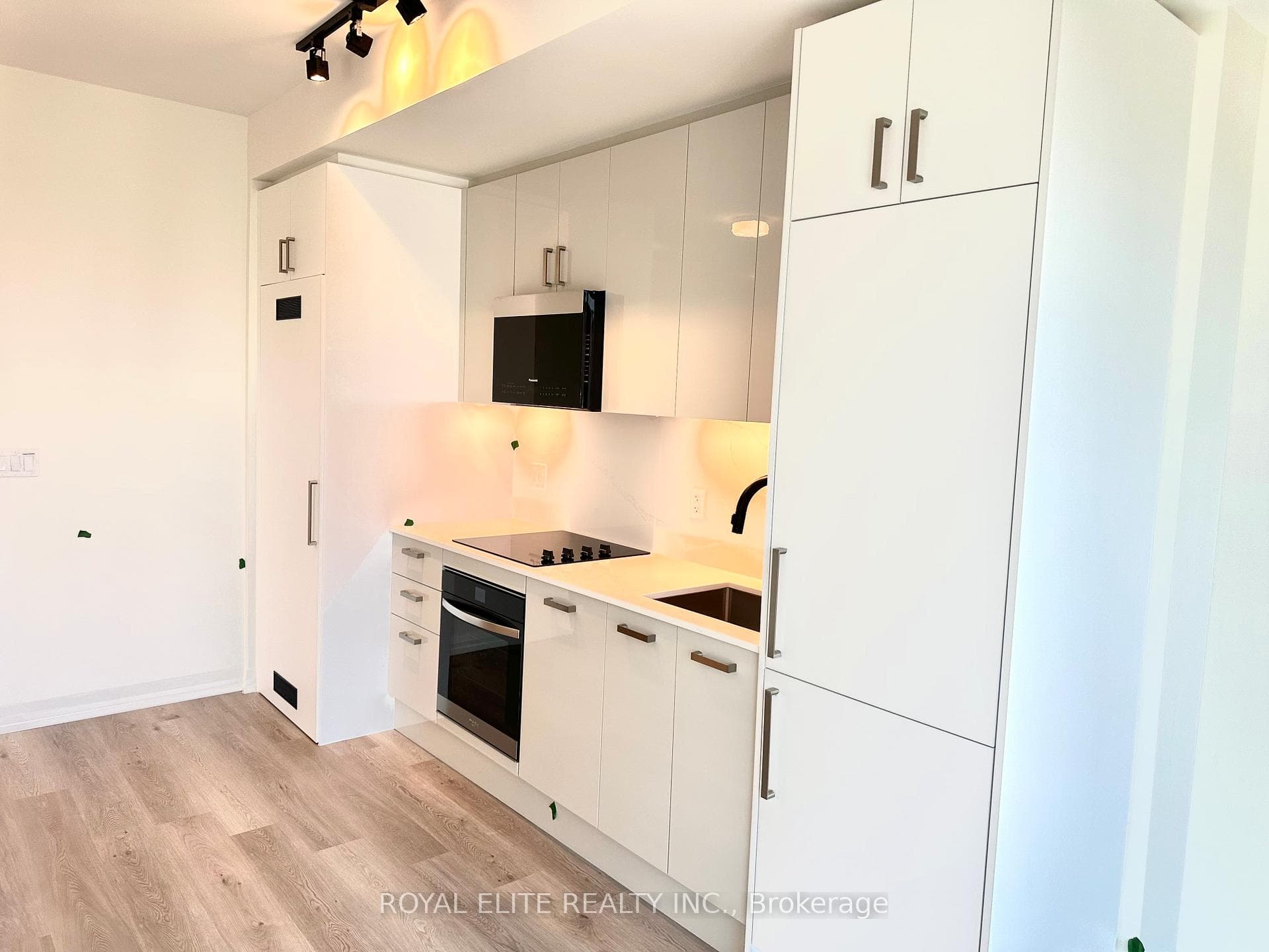 280 Dundas Street Unit 2208 photo 3