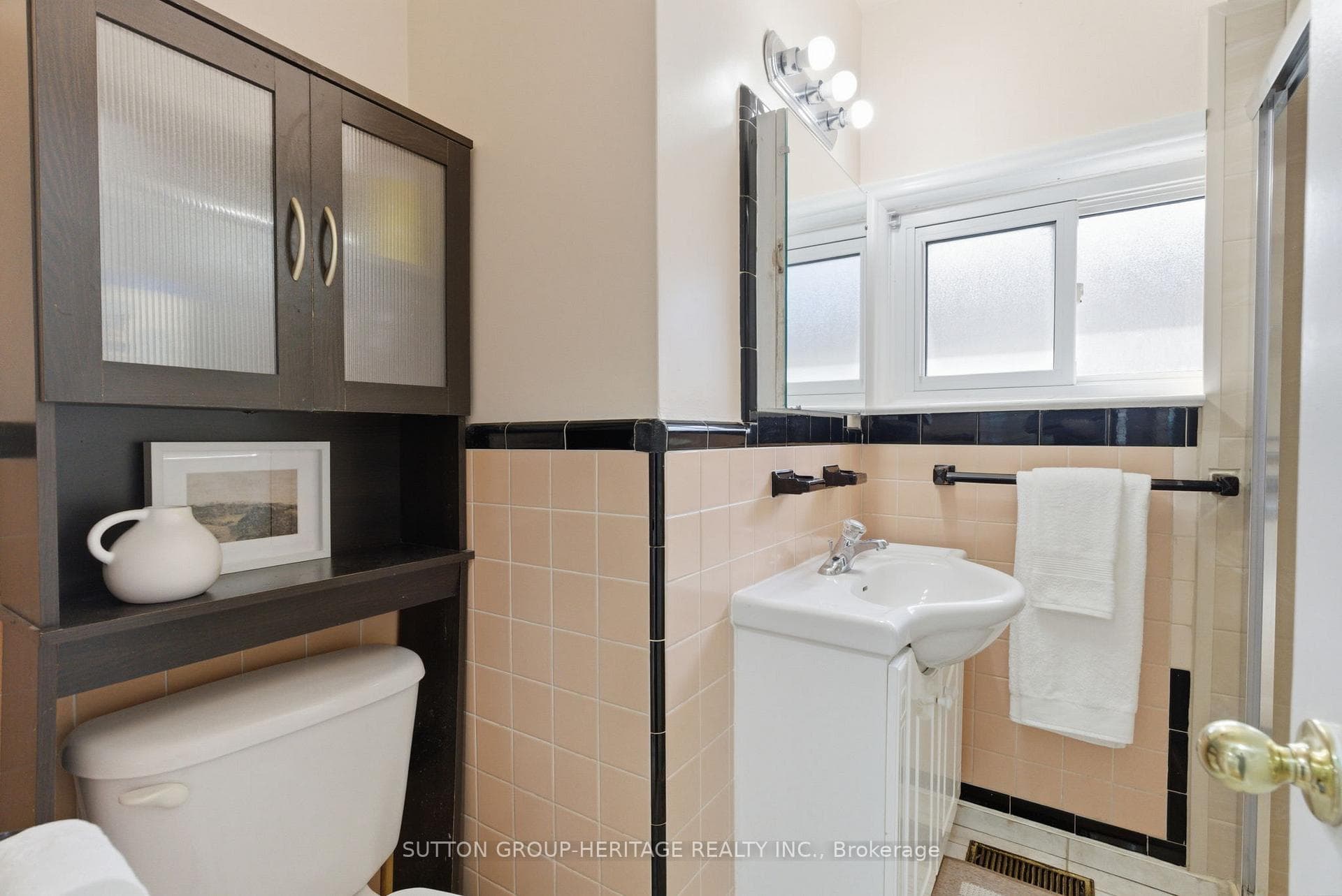 577 Bellamy Road photo 25