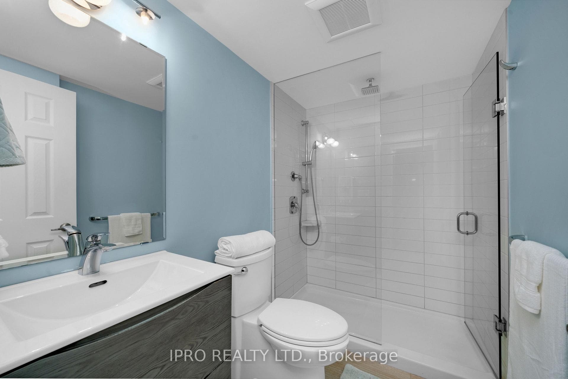 1392 Hill Street photo 32