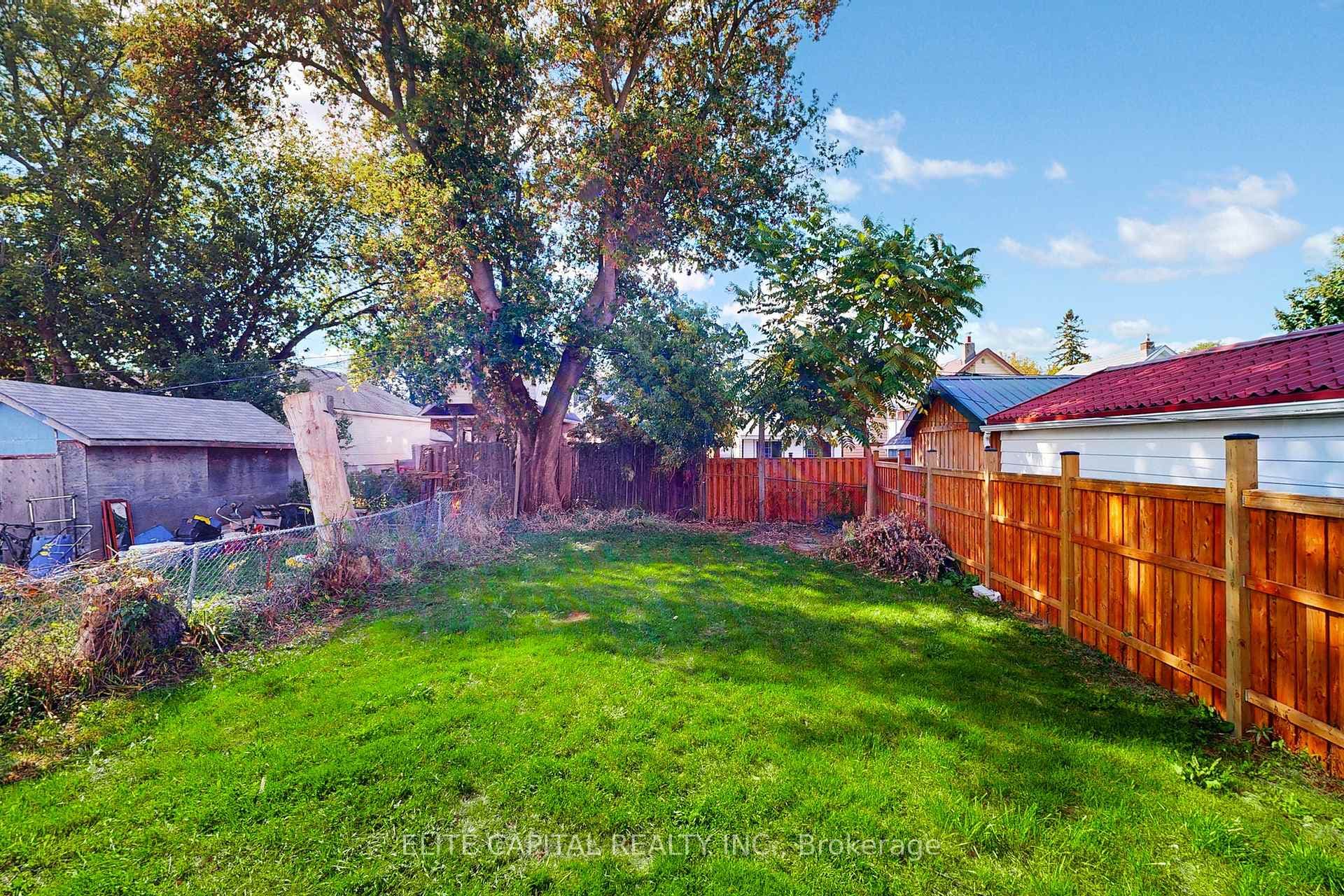 282 Haig Street photo 37