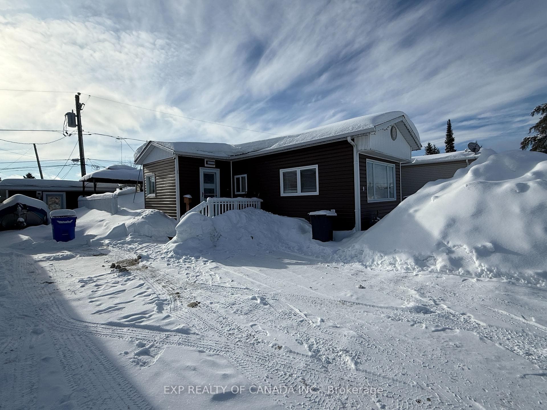 9 Kim Avenue photo 1