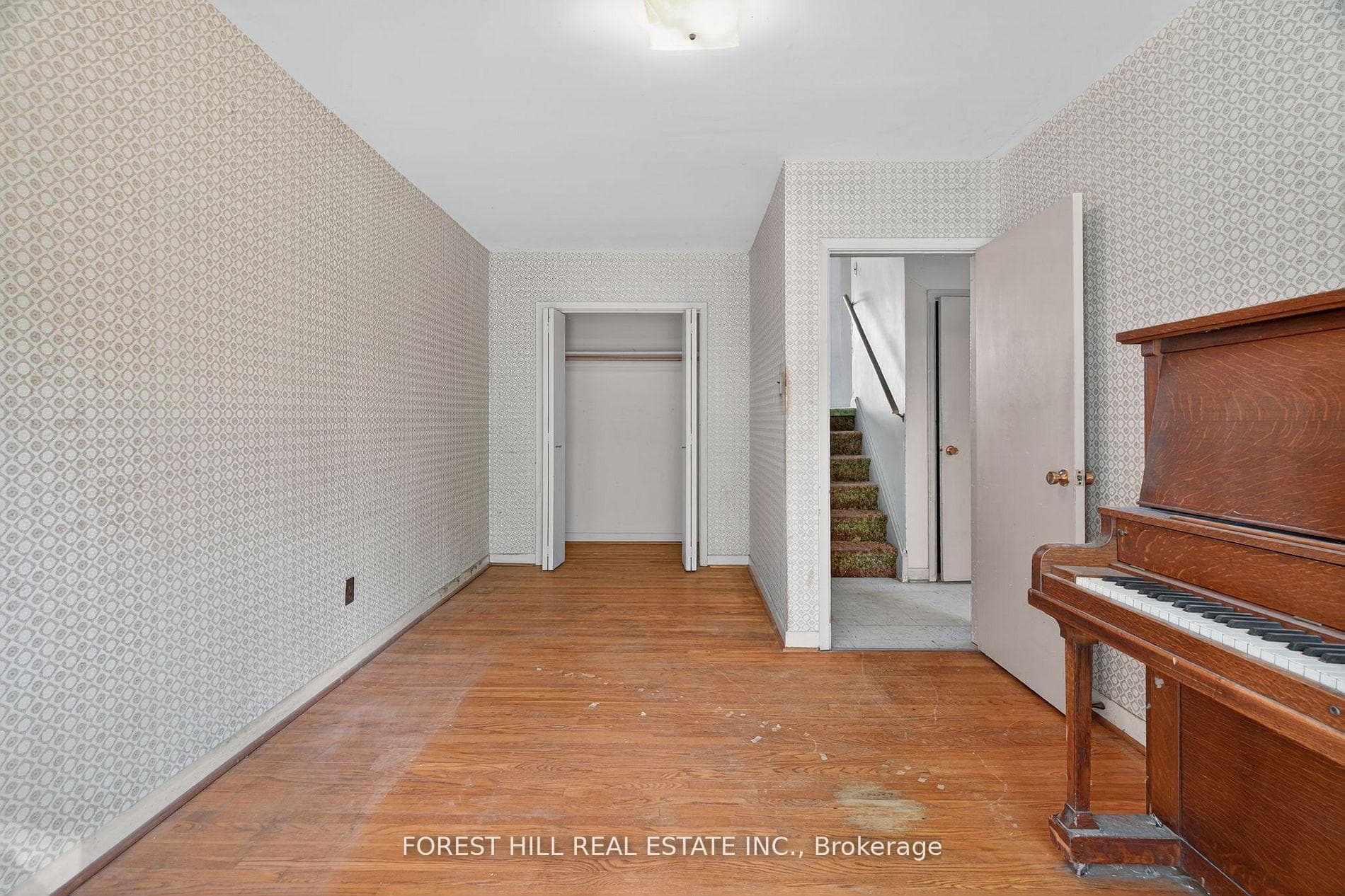 65 Darlingside Drive photo 10