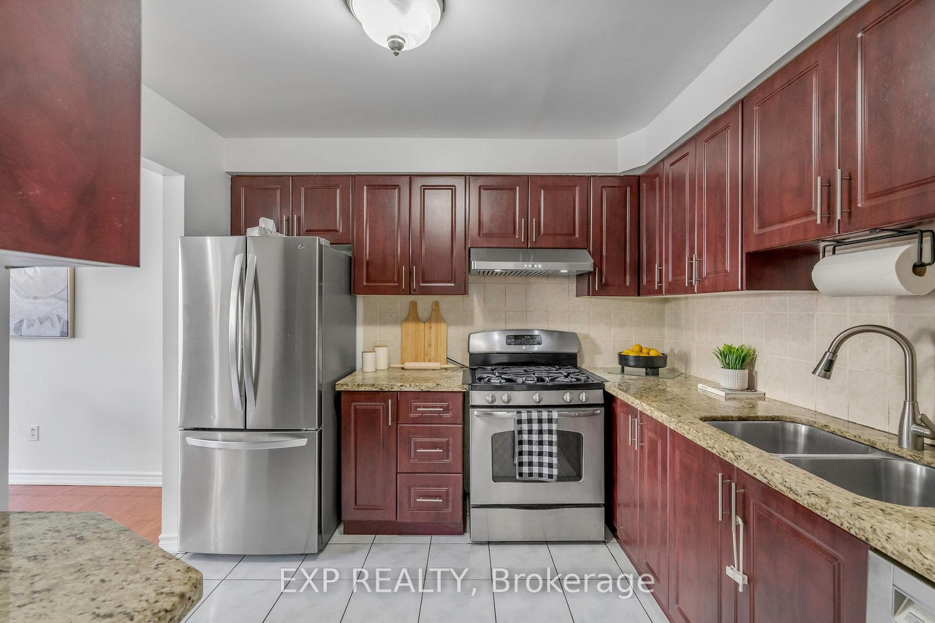 2079 The Collegeway N/A Unit 32 photo 14