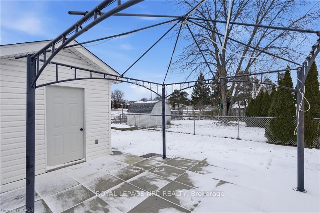 10 Woodland Drive photo 37