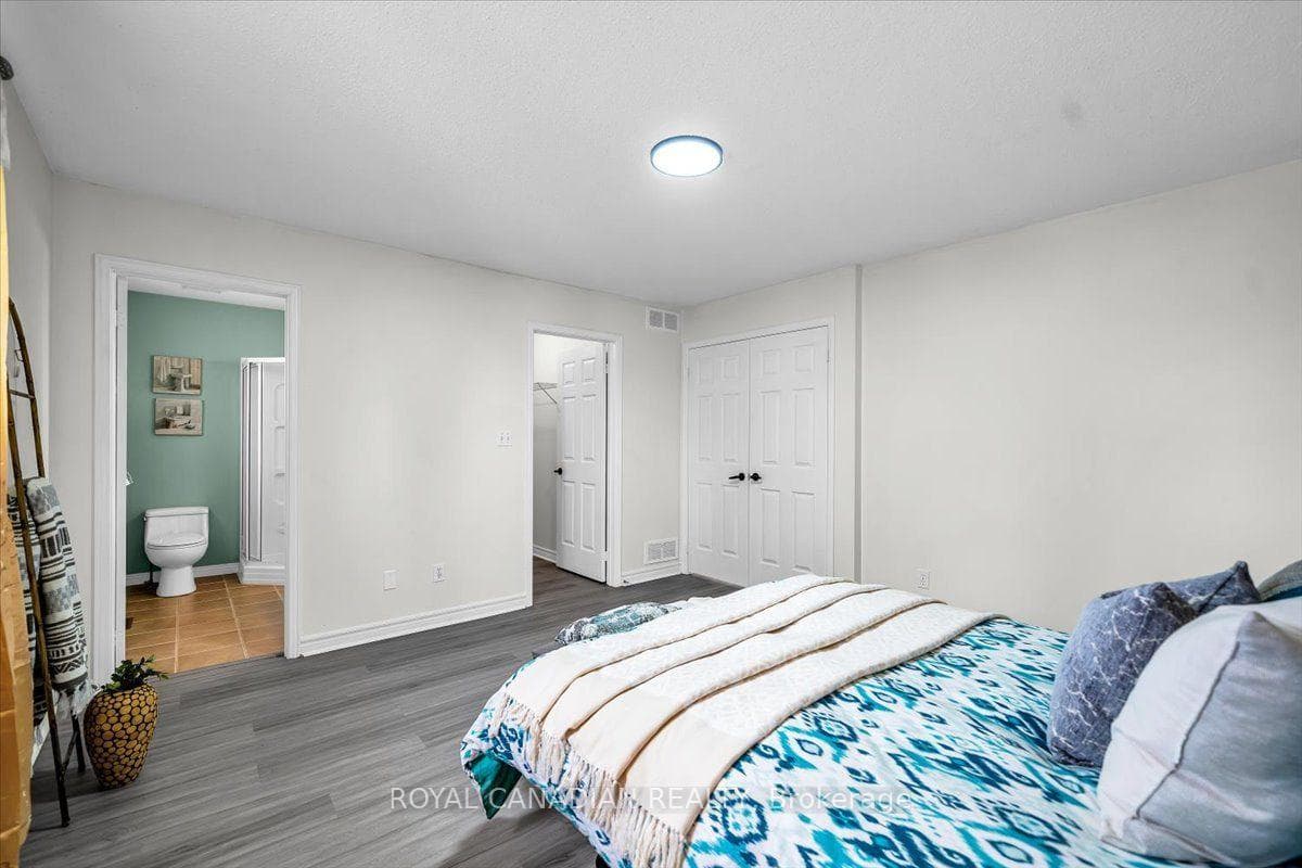 72 Short Crescent photo 28