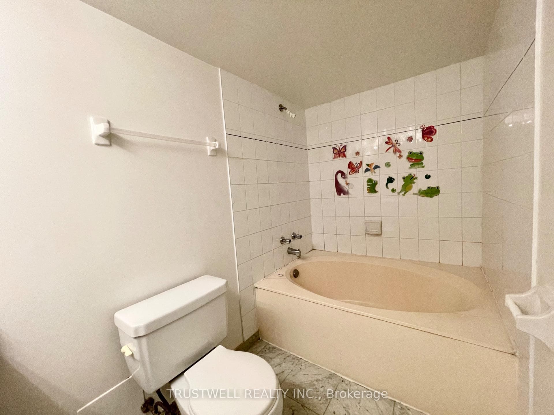 80 Alton Towers Circle Unit 309 photo 9