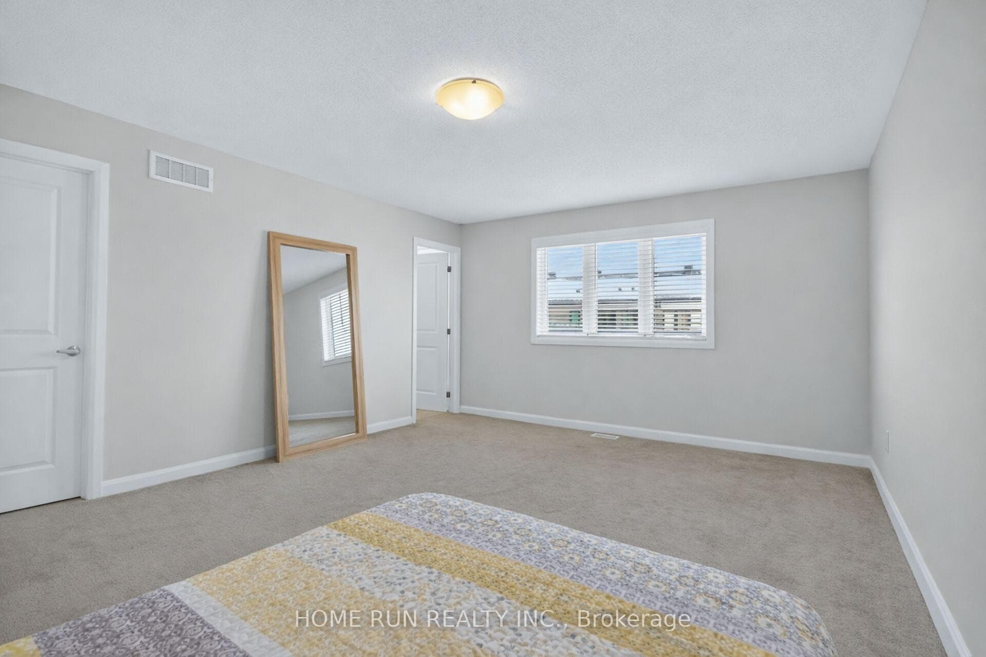 733 Cashmere Terrace photo 17
