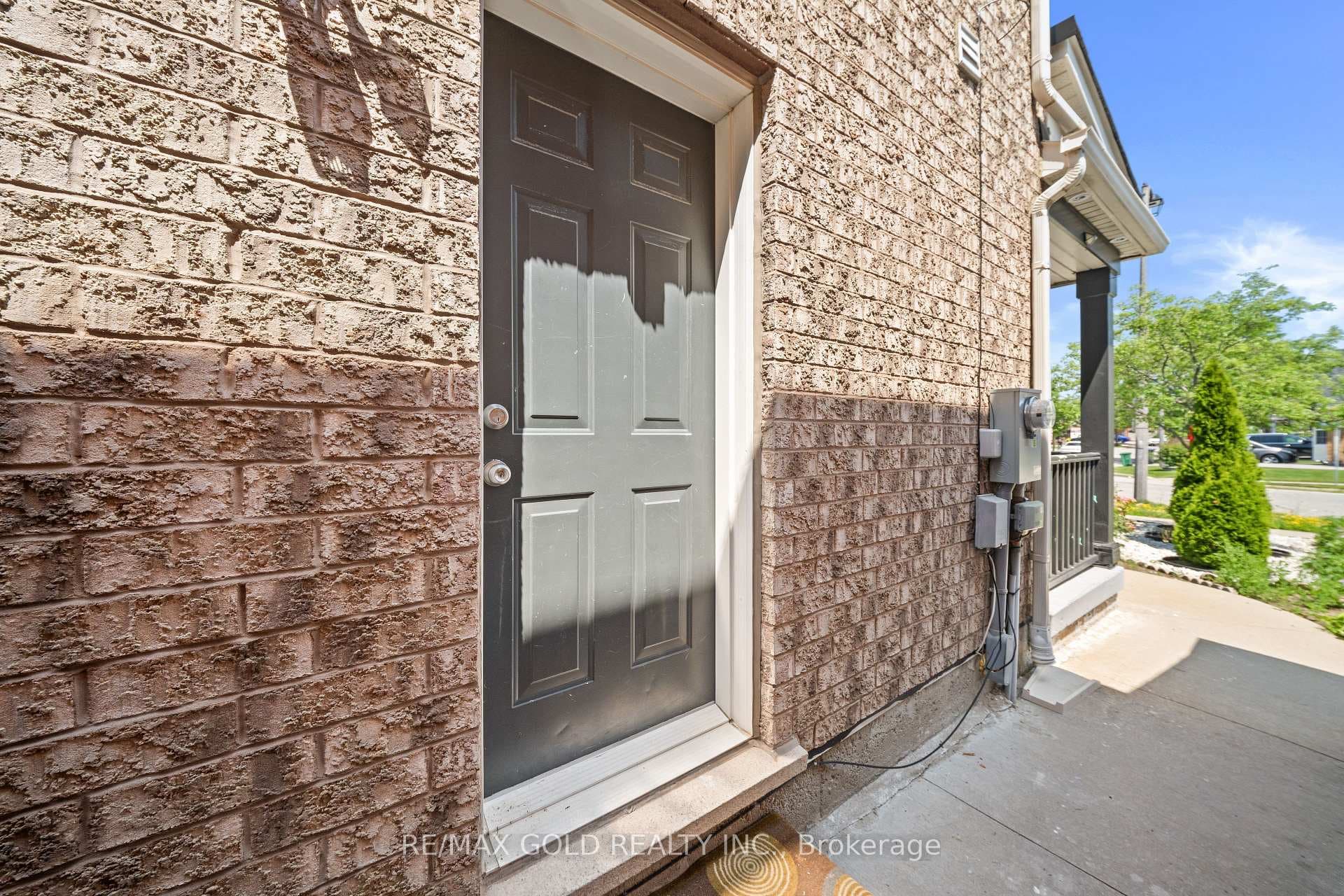 8 Bayridge Drive photo 22