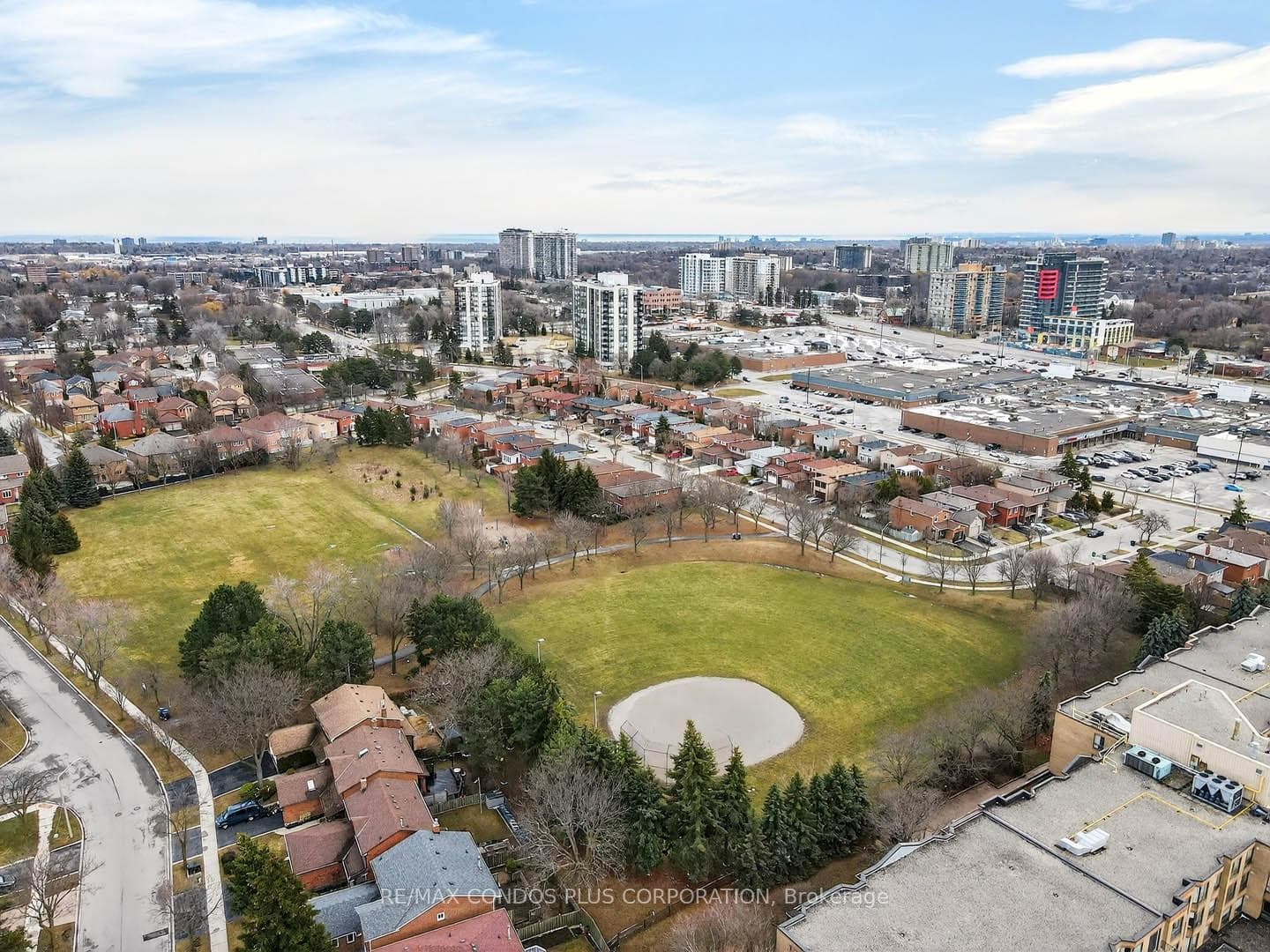 Close to Parks and Shopping