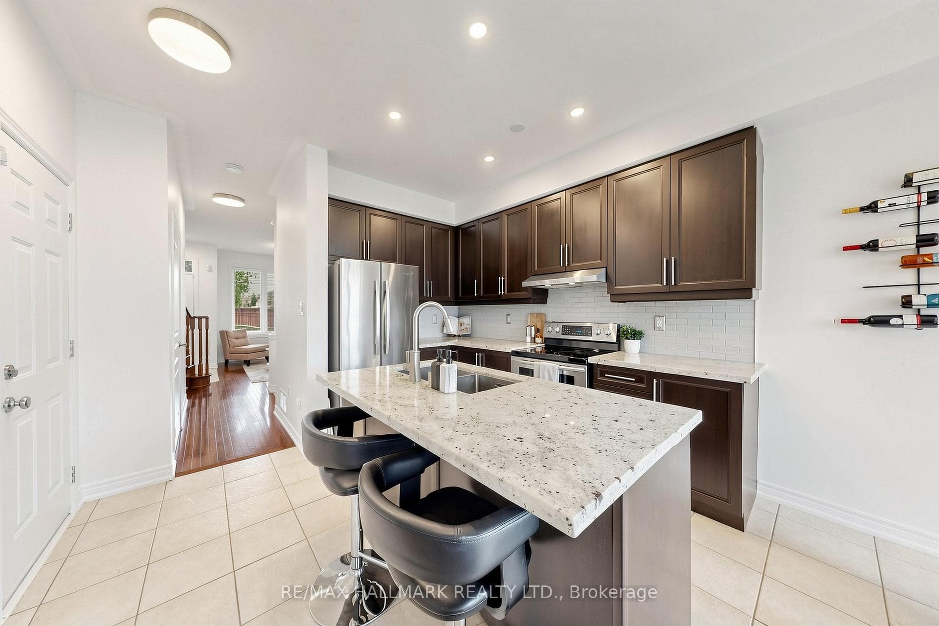 10 Windrow Street photo 5