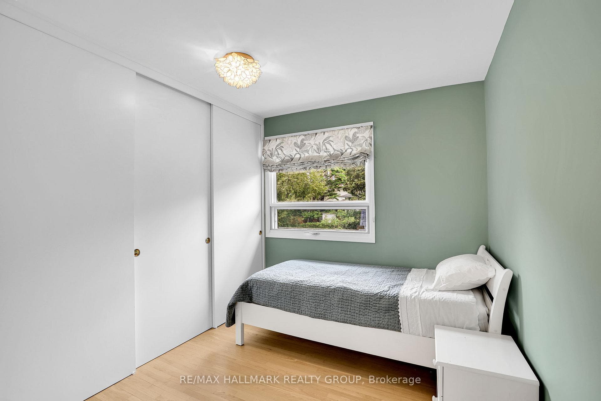 2nd floor bedroom