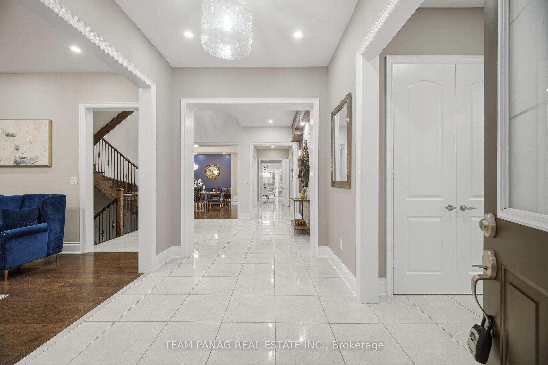 7 Balloon Crescent photo 9