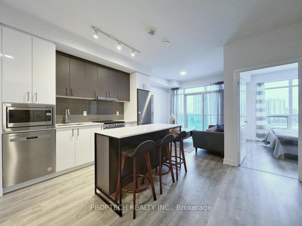 50 Upper Mall Way Unit 628 photo 7