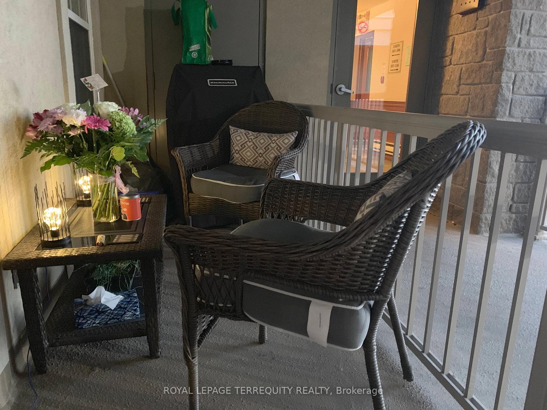 1431 Walkers Line Unit 308 photo 7