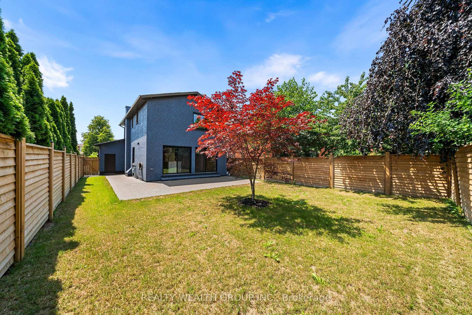 83 Governor Crescent photo 41