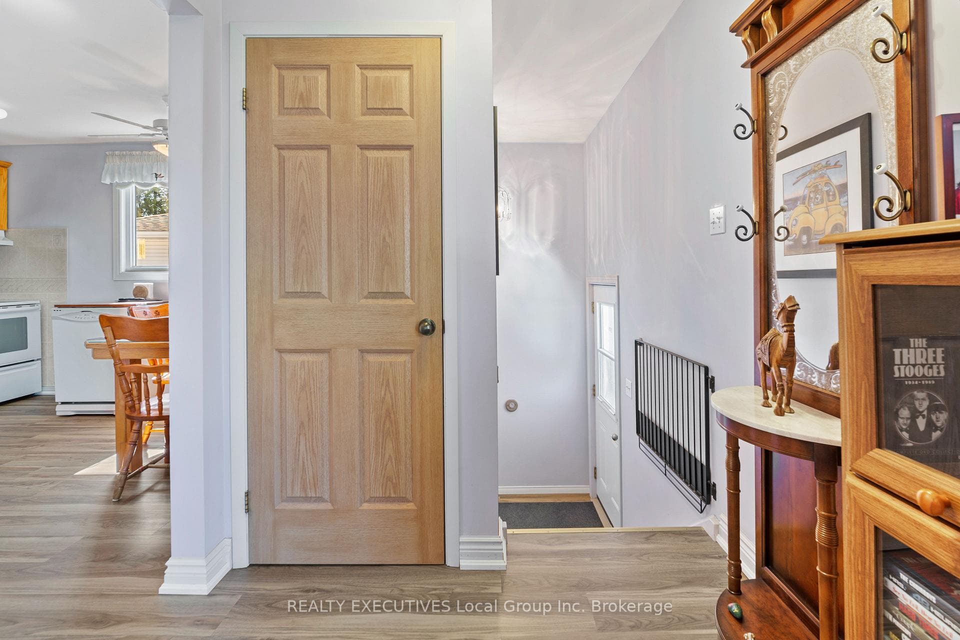 18 VAN HORNE Crescent photo 8