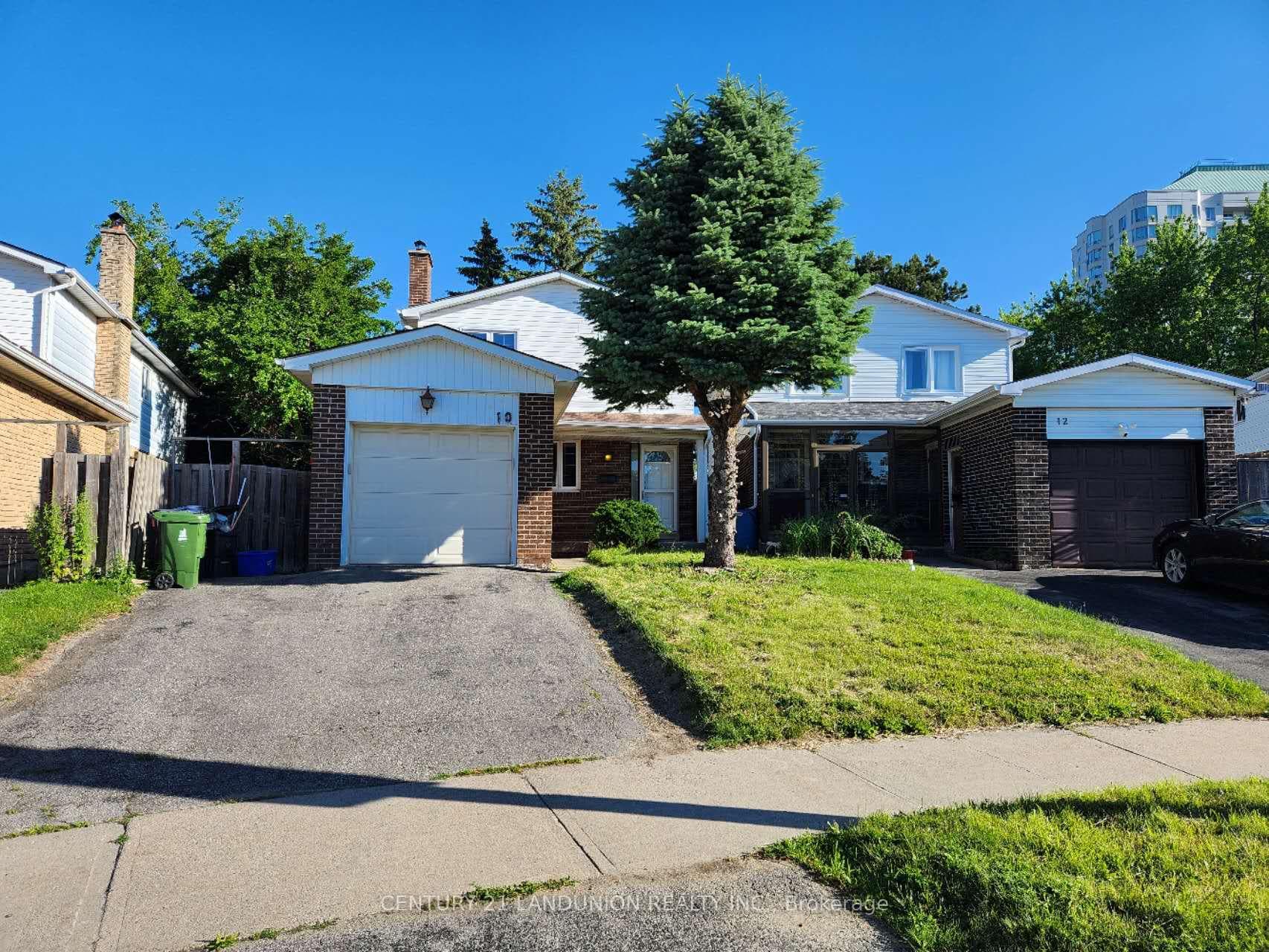 10 Lunsfield Crescent photo 1