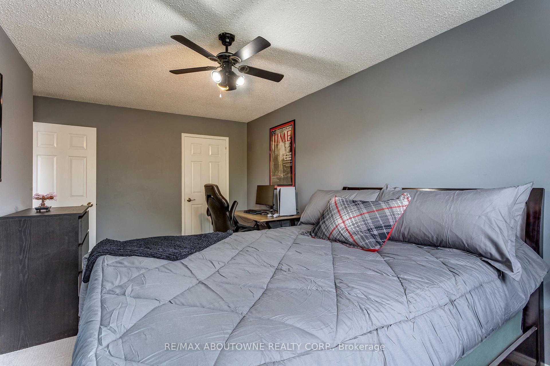 216 Nottingham Drive photo 28