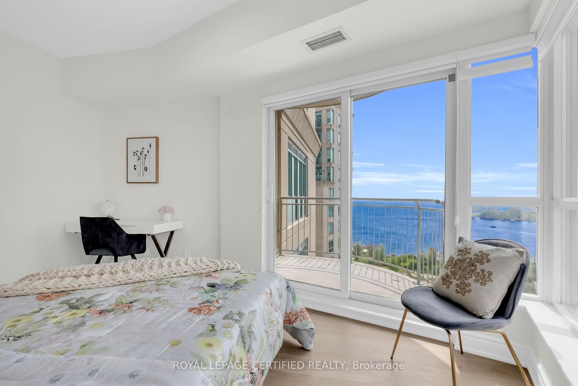 Second Bedroom With Lake View