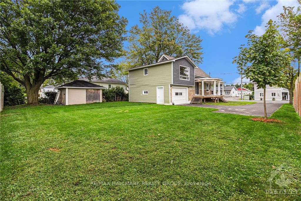 915 LACROIX Road photo 7