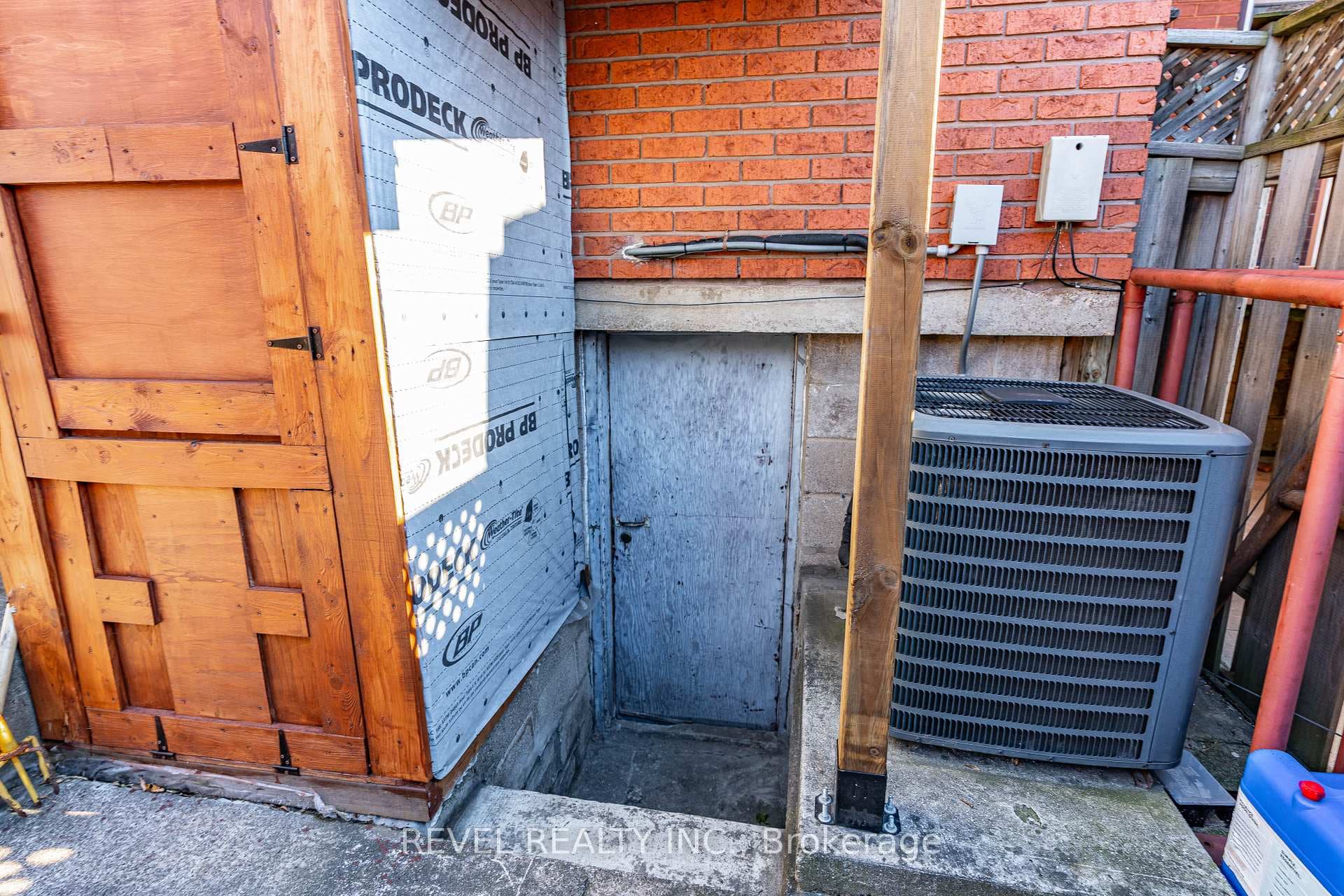 47 Barnesdale Avenue photo 35