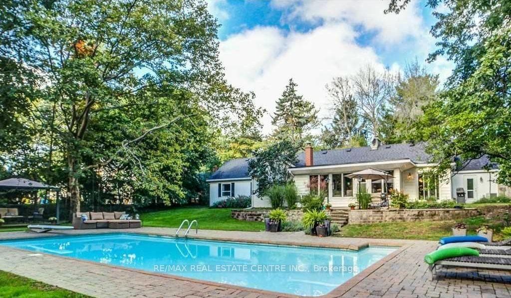 582 Cedar Avenue photo 29