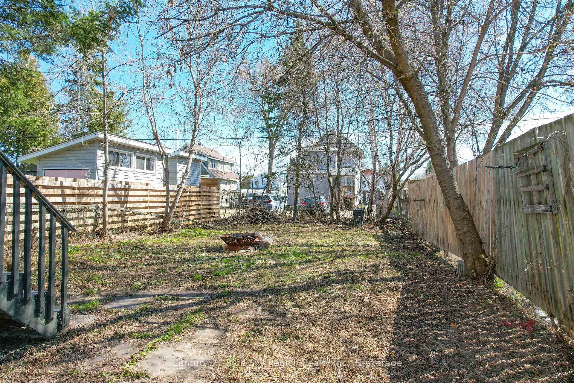 18 Pollard Avenue photo 40