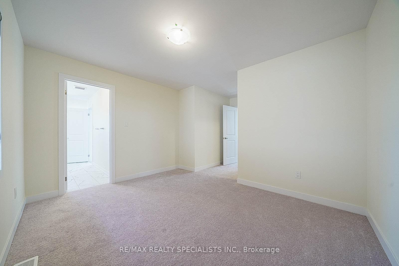 94 BELLHOUSE Avenue photo 29