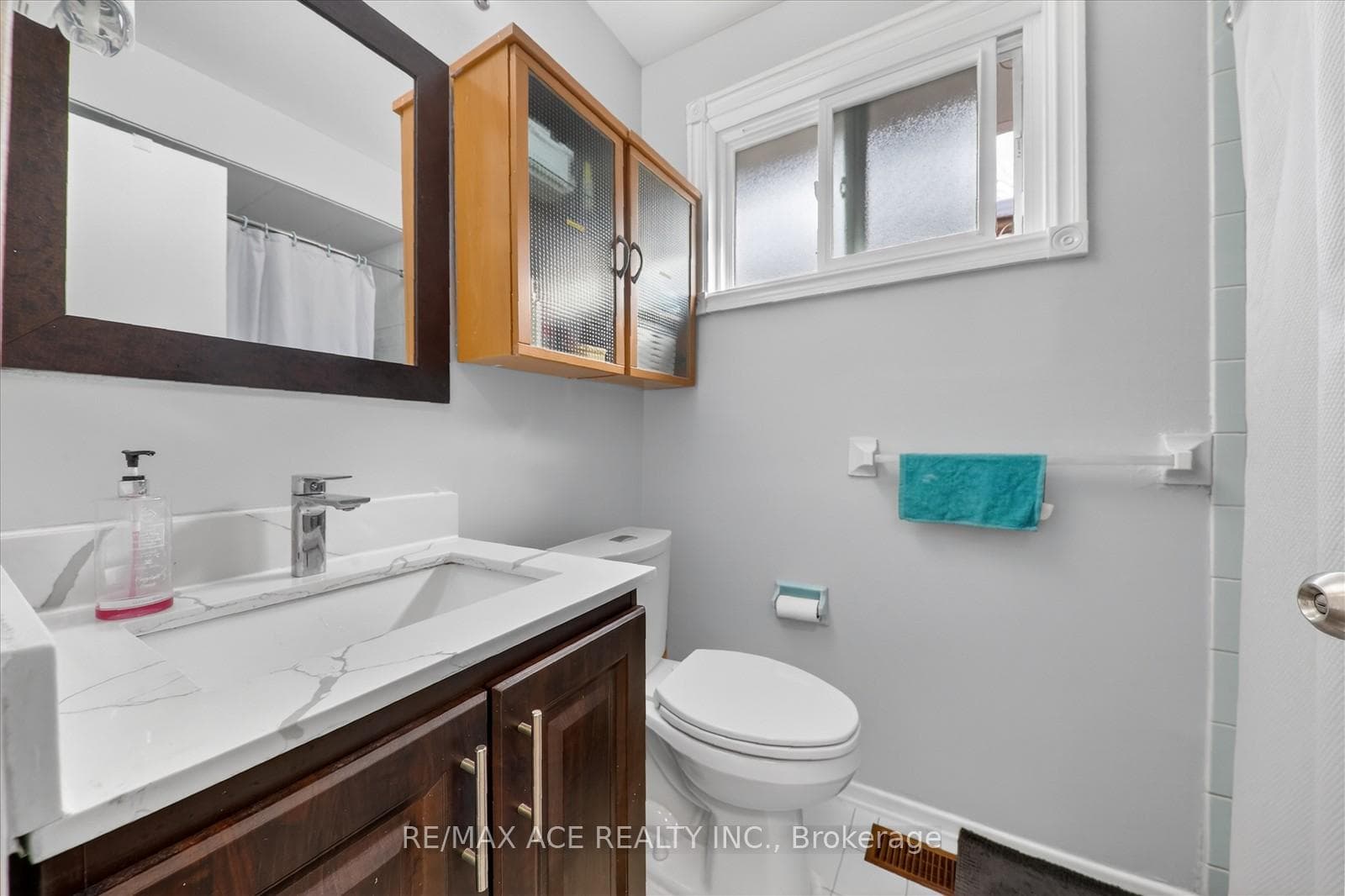 83 Ward Avenue photo 18