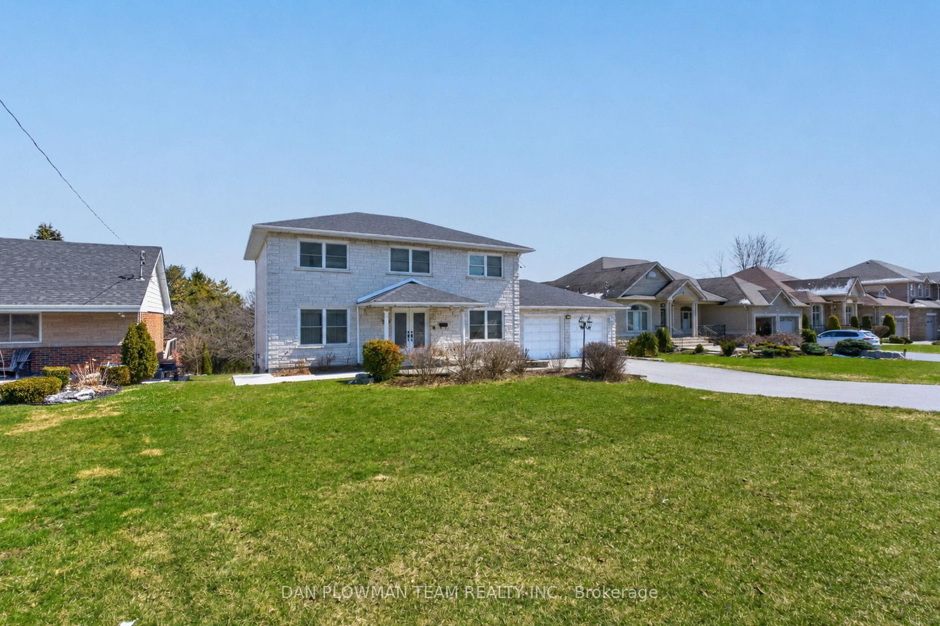 357 Powell Road photo 2
