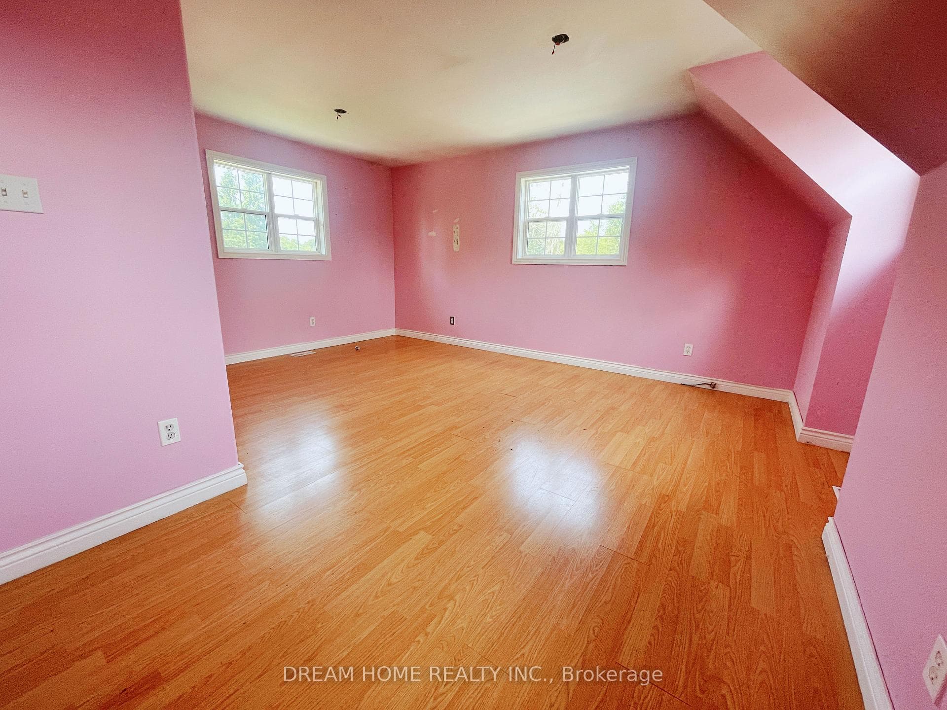 318 Annsheila Drive photo 13