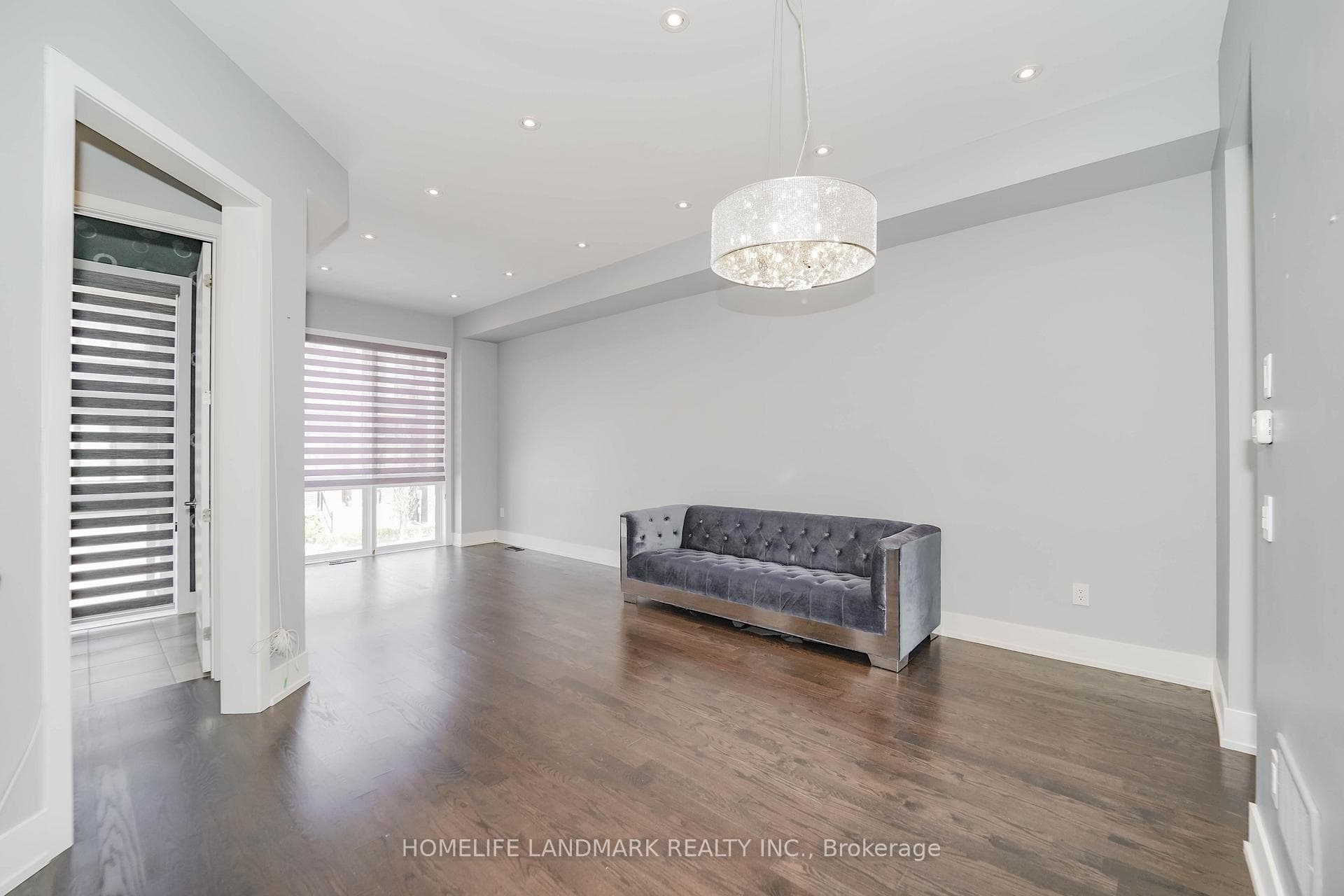8 Crestridge Drive photo 3