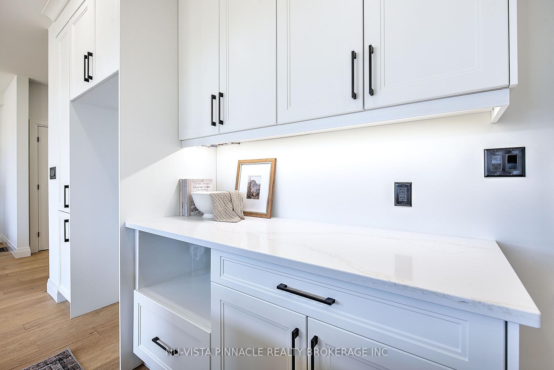 10 Woodmere Path photo 16