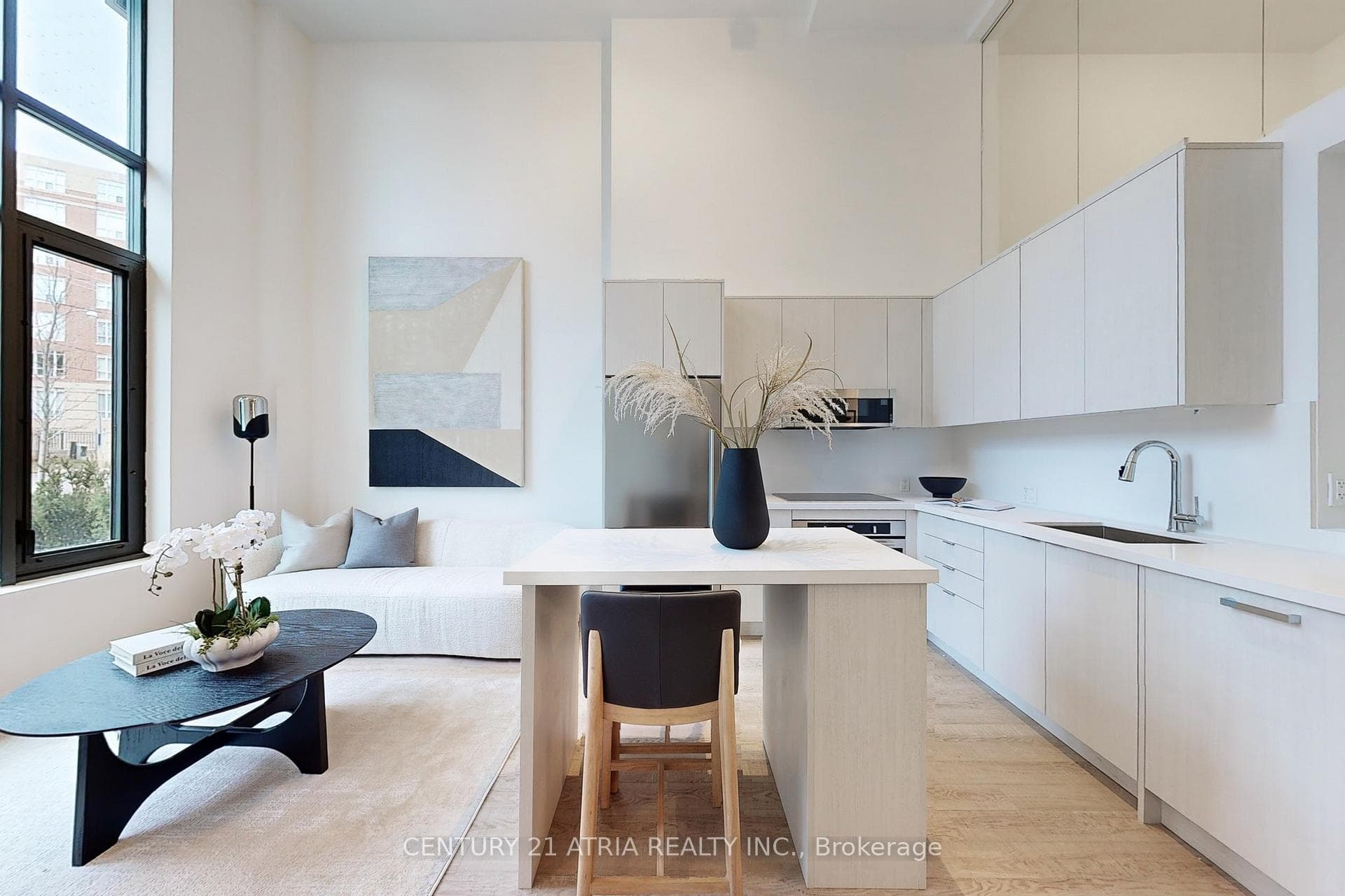 250 Lawrence Avenue Unit 101 photo 12