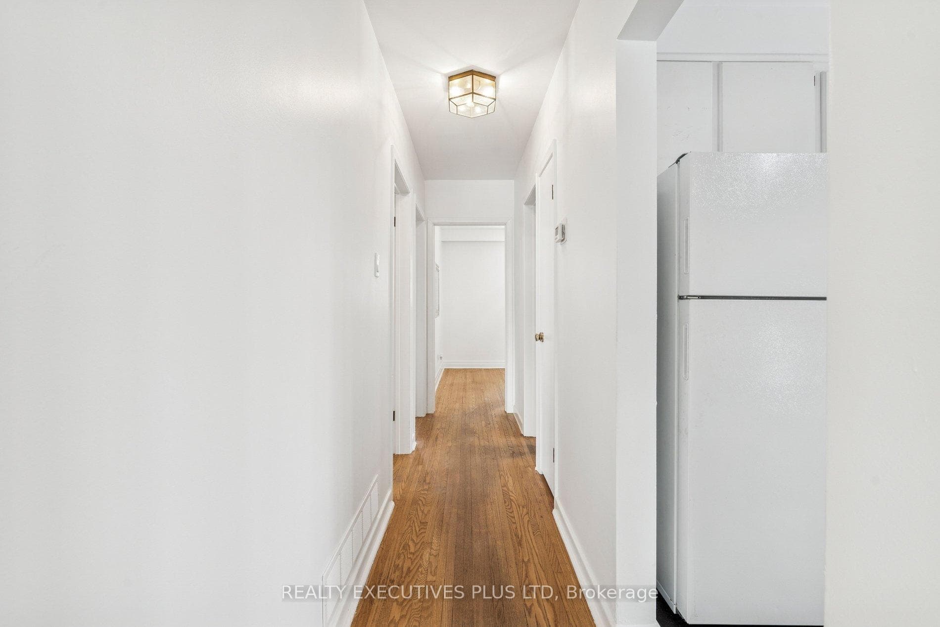 124 Applefield Drive photo 21