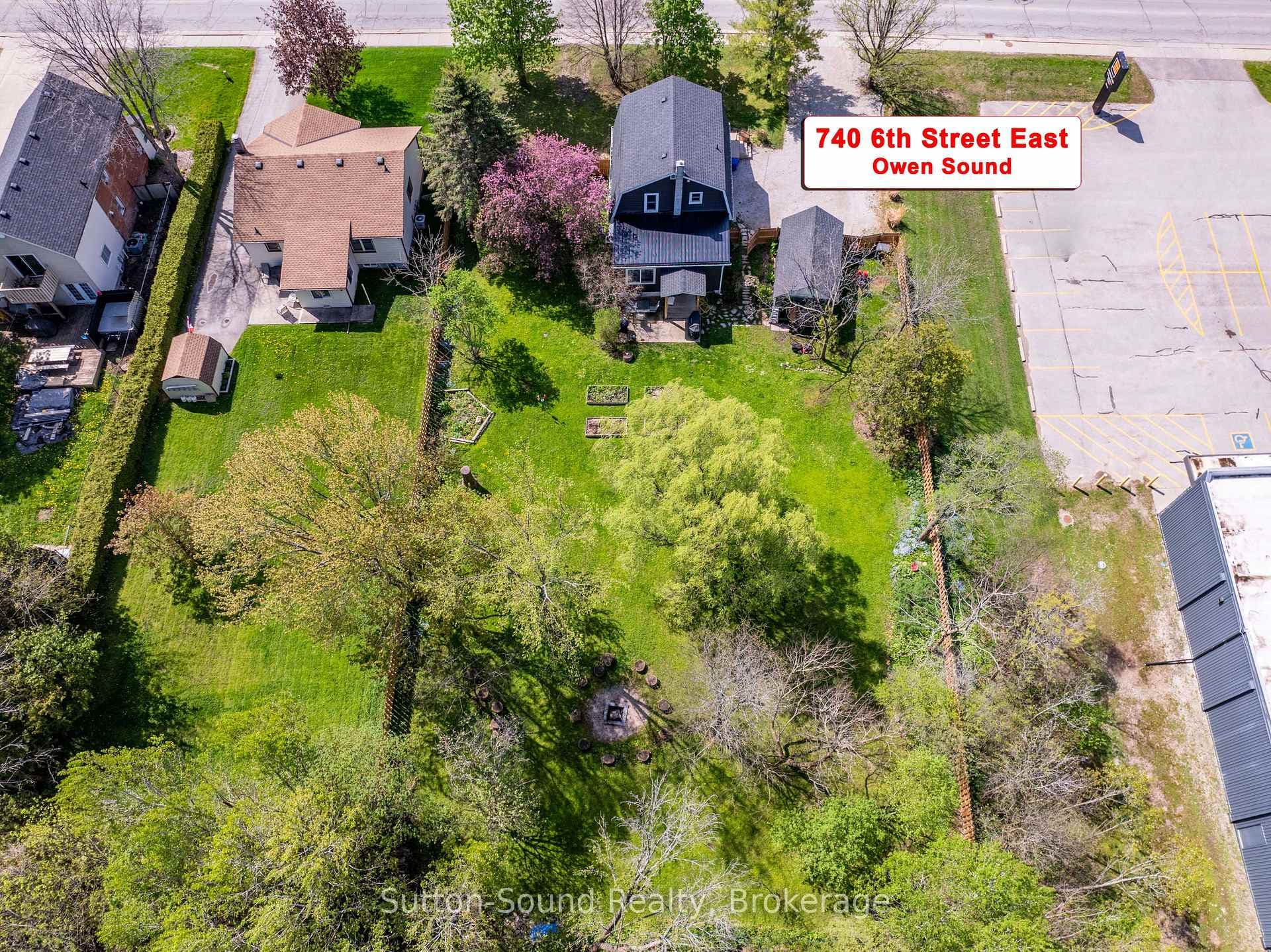 740 6th Street photo 27