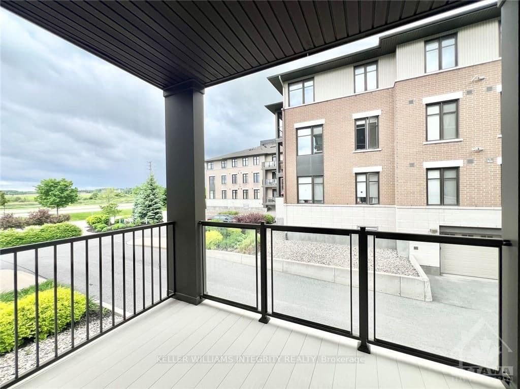 160 GUELPH Unit 101 photo 20